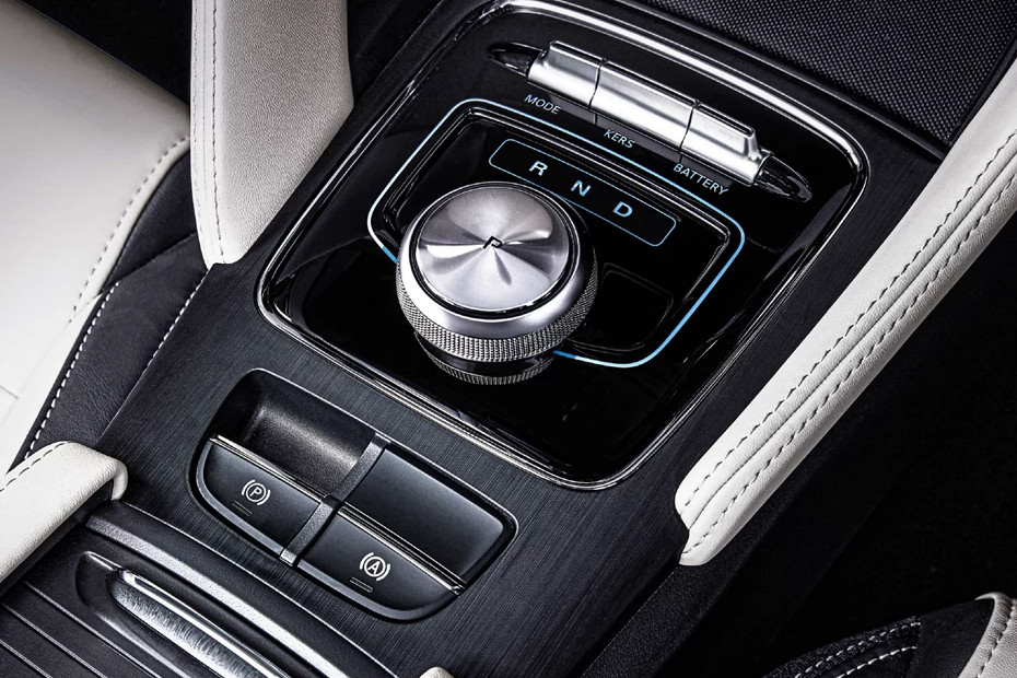 MG MG ZS EV INTERIOR Center Console