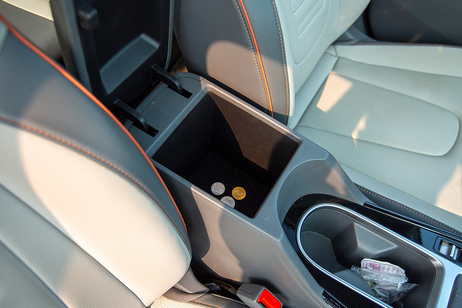 Hyundai Creta Centre Console Storage