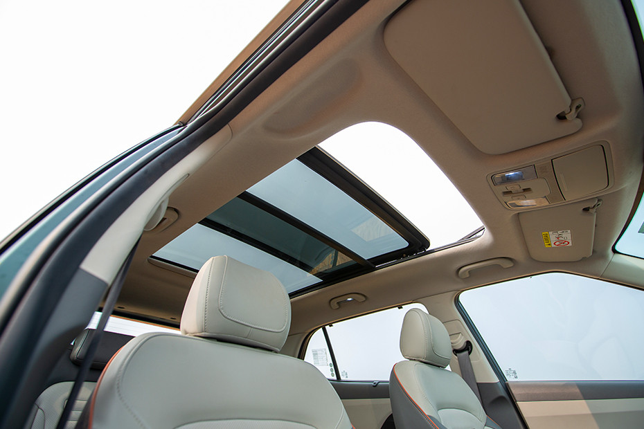 Hyundai Creta Sunroof (Inside View)