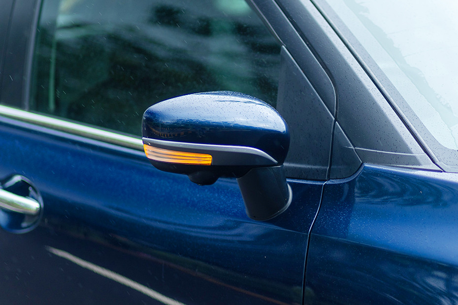 Maruti Baleno LED Blinker on OVRM