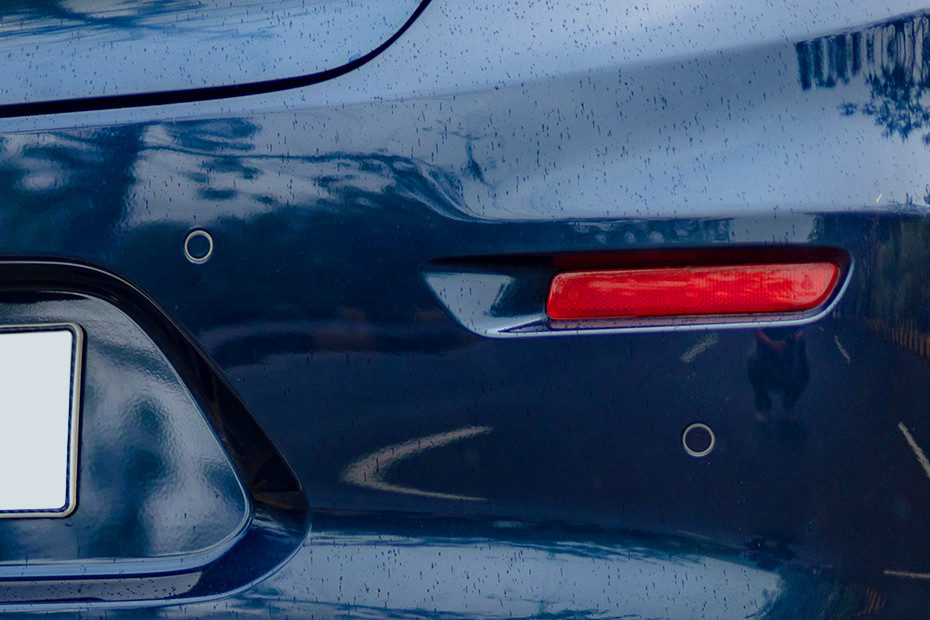 Maruti Baleno Rear Reflector
