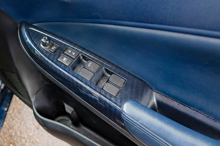 Maruti Baleno Door Controls