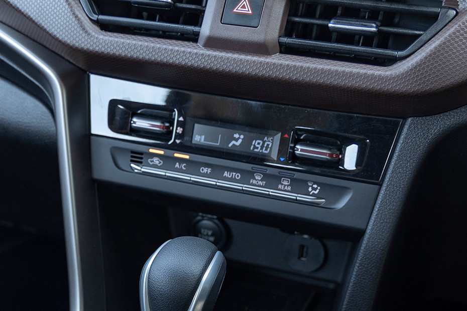 Maruti Brezza Switches In Centre Console