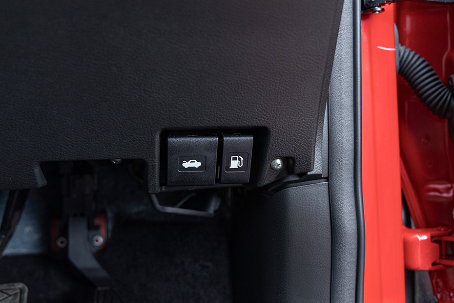 Maruti Brezza Fuel Lid Release