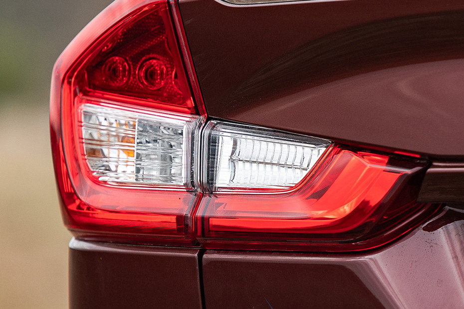 Maruti Ertiga Reverse Lamp
