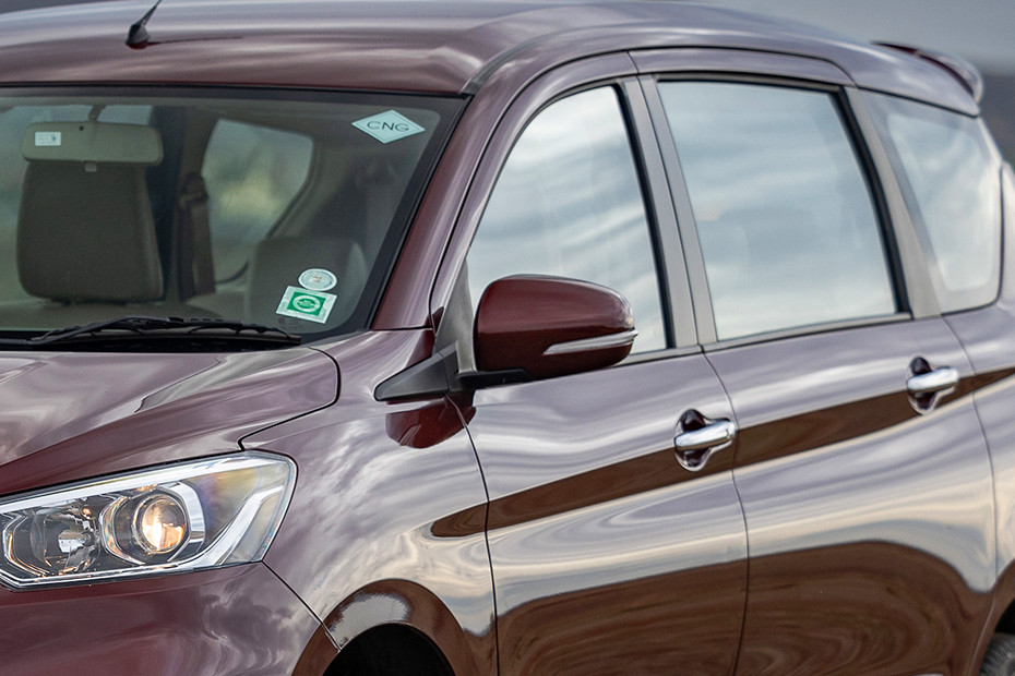 Maruti Ertiga Window Line