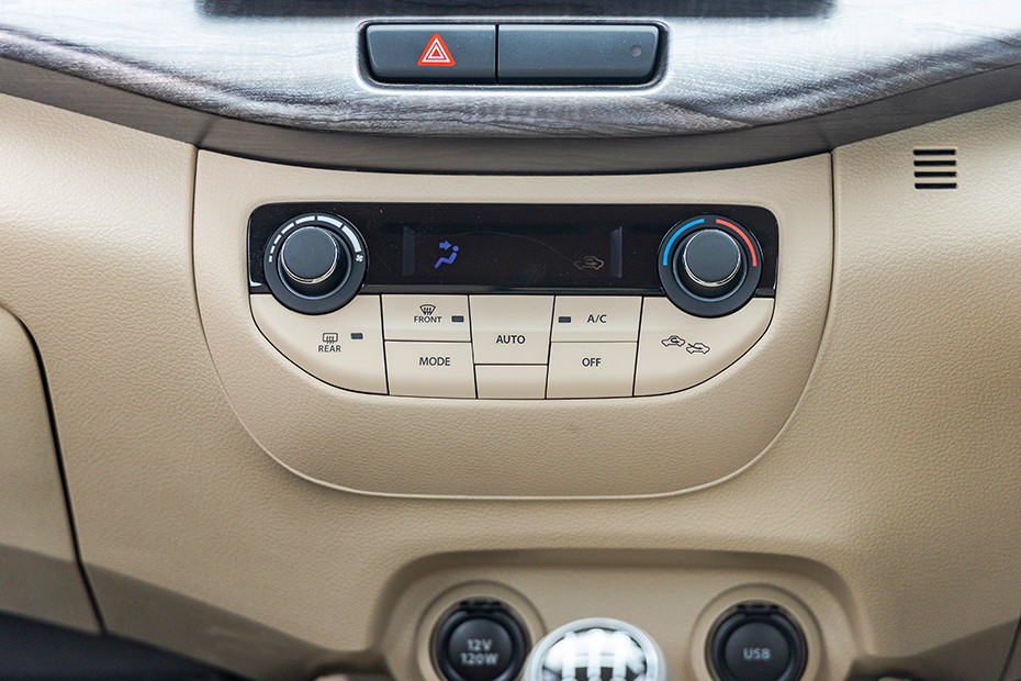Maruti Ertiga Dashboard Controls