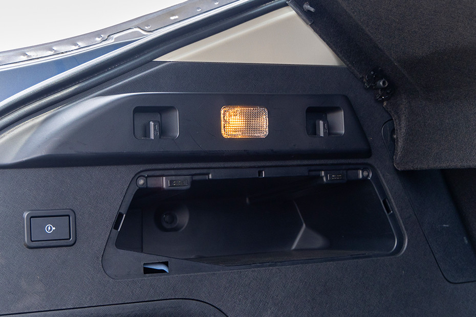 Tata Curvv EV Boot Light