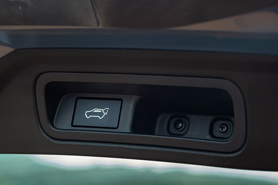 Tata Curvv EV Powered Tailgate Button