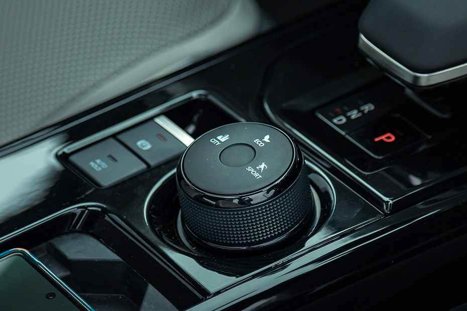 Tata Curvv EV Drive Mode Selector