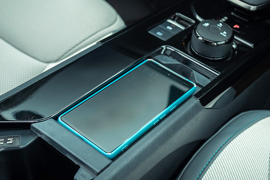 Tata Curvv EV Wireless Charger