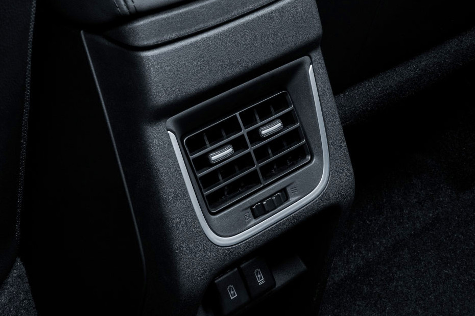 Toyota Urban Cruiser Hyryder Rear Air vents