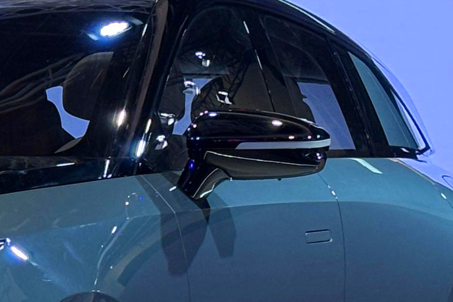Tata Avinya Side Mirror (Body)