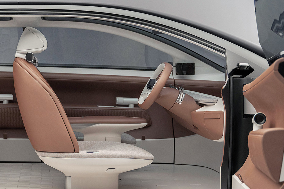 Tata Avinya Door view of Driver seat