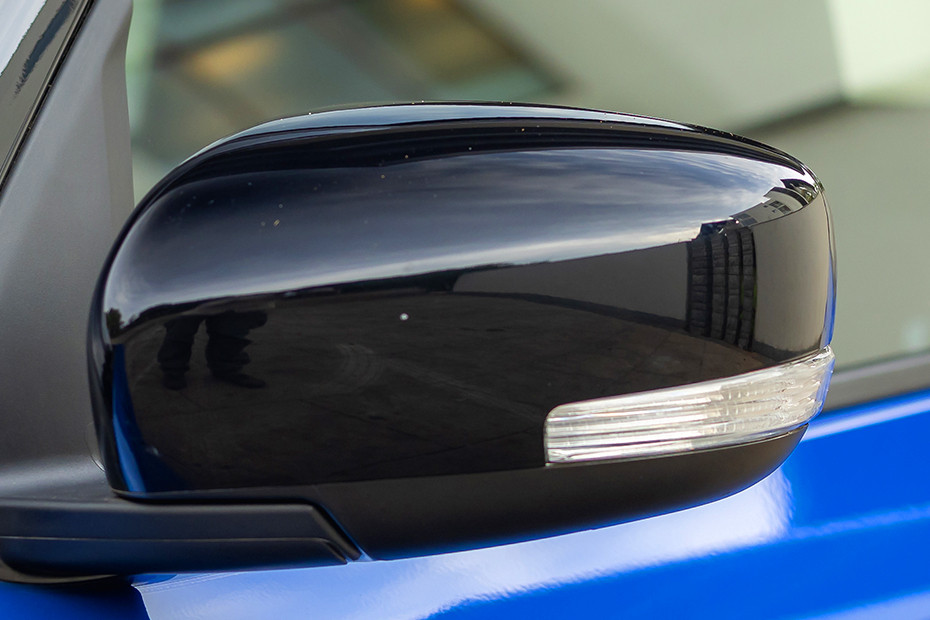 Maruti Swift LED Blinker on OVRM