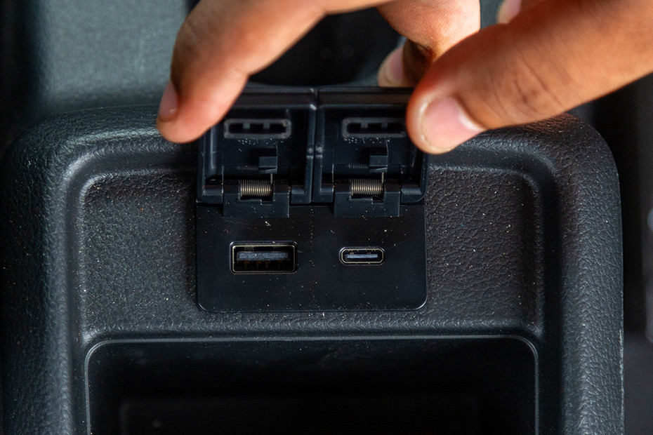 Maruti Swift USB Charging Port (Rear)