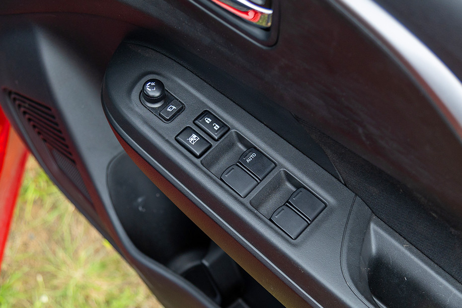 Maruti Swift Door Controls