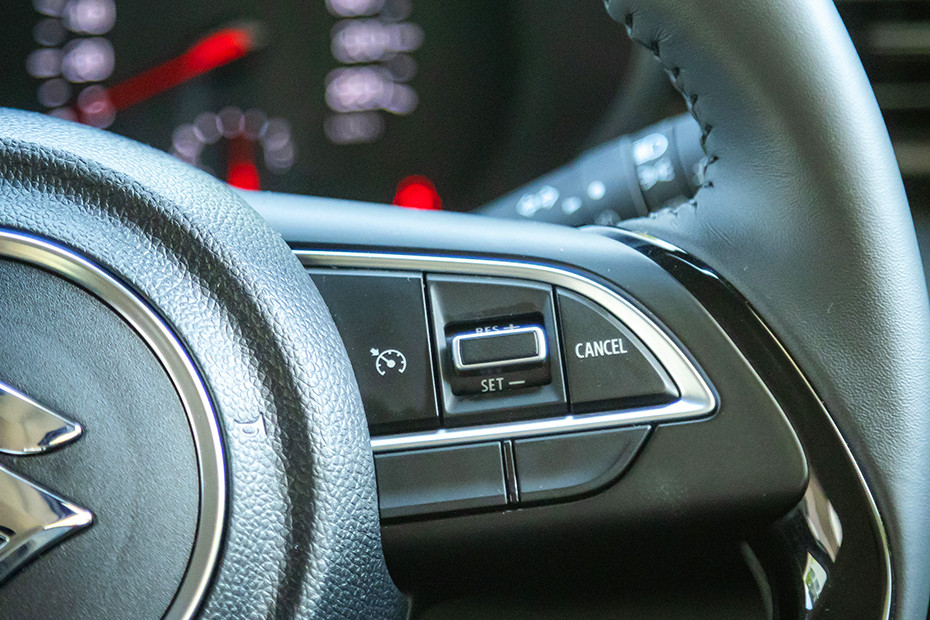Maruti Swift Steering Wheel Buttons (Right)