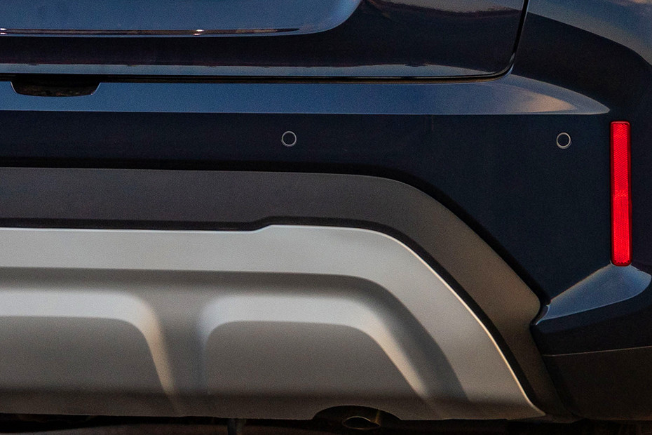 Maruti FRONX Rear Parking Sensors