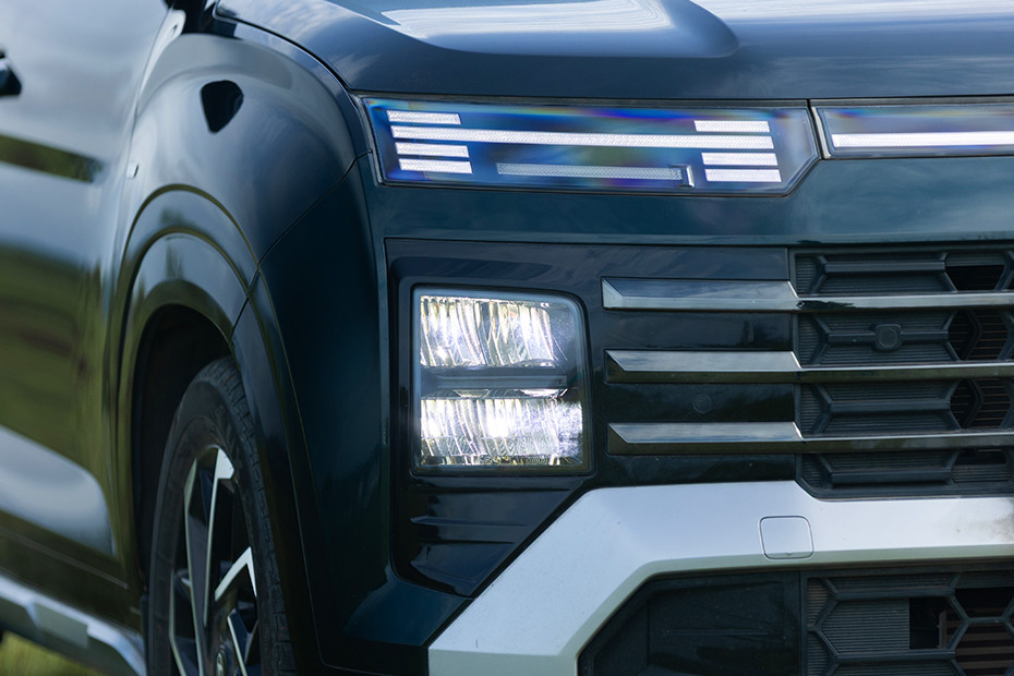 Hyundai Alcazar Headlight