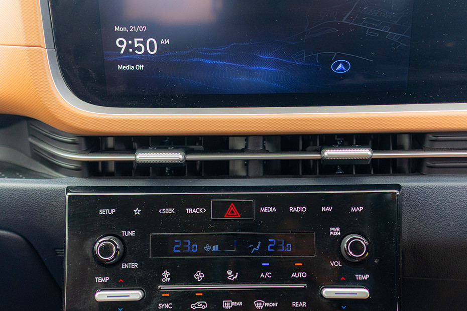 Hyundai Alcazar Central AC Vent
