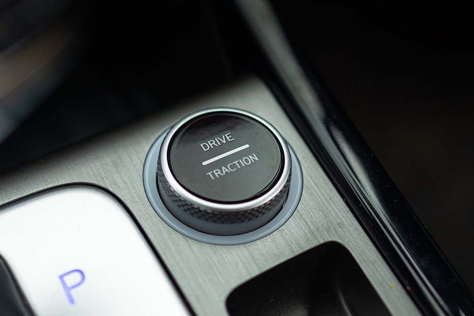 Hyundai Alcazar Traction Mode Selector