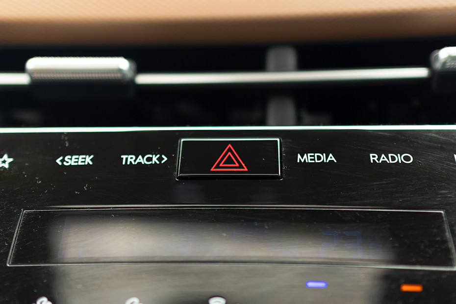 Hyundai Alcazar Hazard Light Switch