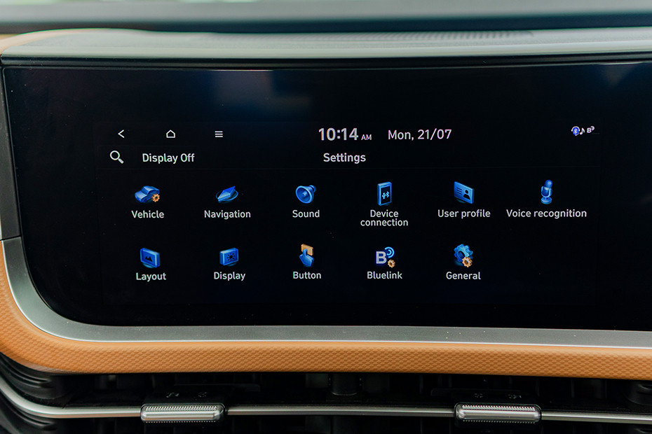 Hyundai Alcazar Infotainment System