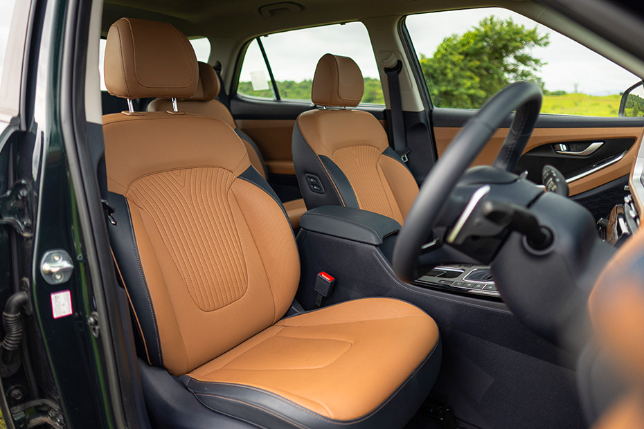 Hyundai Alcazar Front Seat