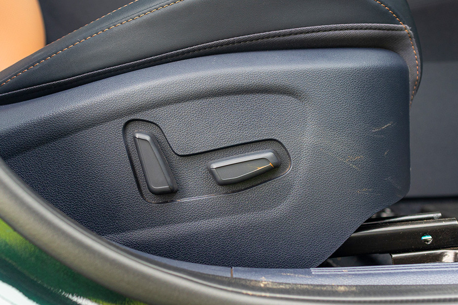 Hyundai Alcazar Powered Driver's Seat