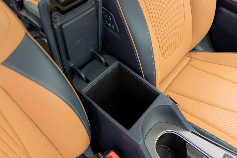 Hyundai Alcazar Front Armrest Storage
