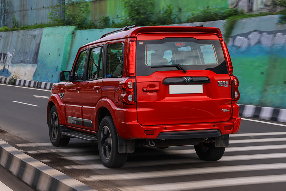 Mahindra Scorpio Driving: Rear Left Three Quarter View