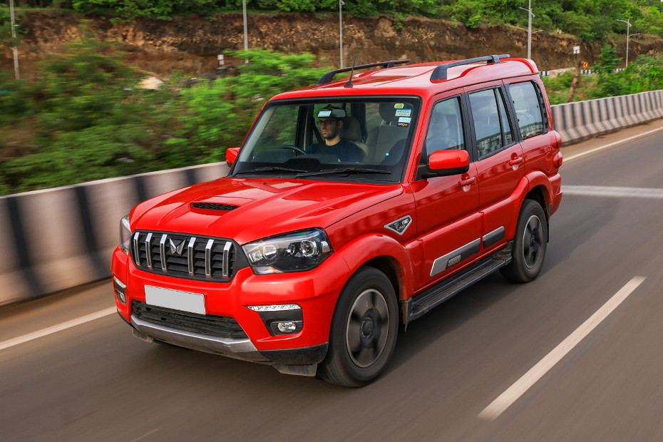 Mahindra Scorpio Driving: Front Left Quarter View