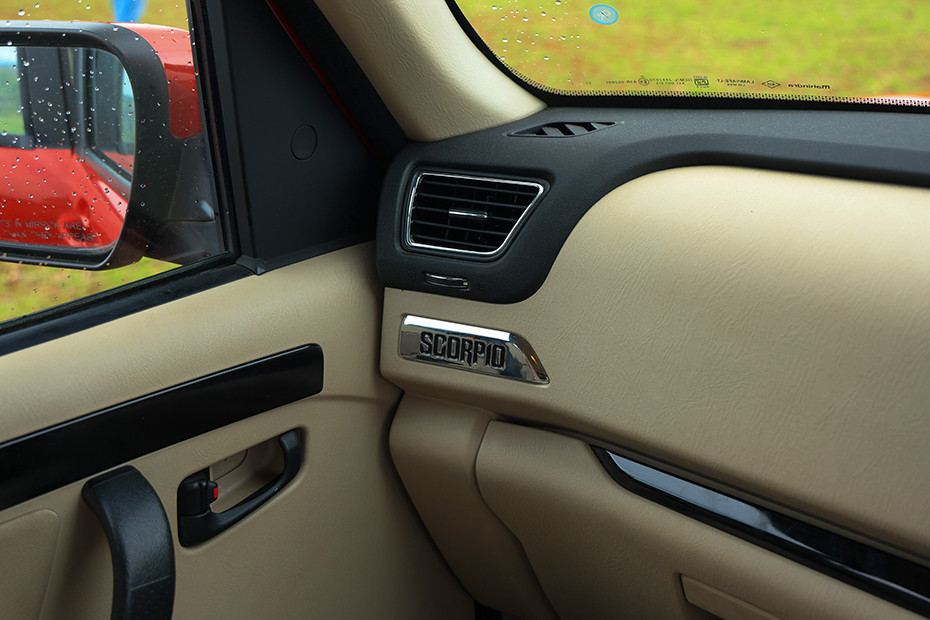 Mahindra Scorpio Passenger's Side AC Vent