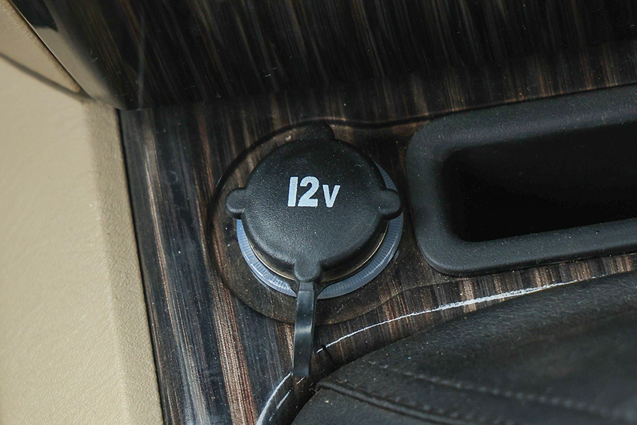 Mahindra Scorpio 12V Socket (Front)