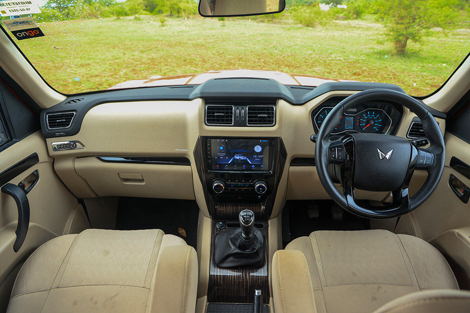 Mahindra Scorpio Dashboard