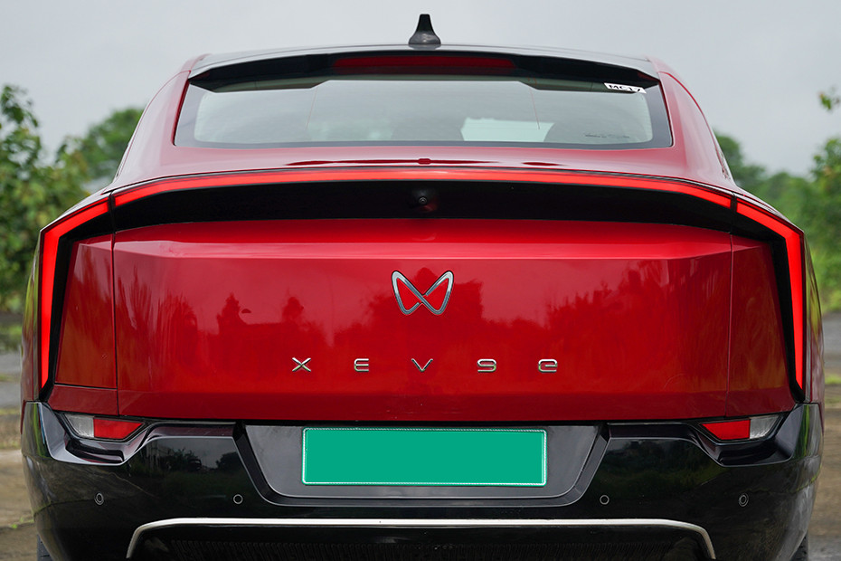 Mahindra XEV 9e Taillight