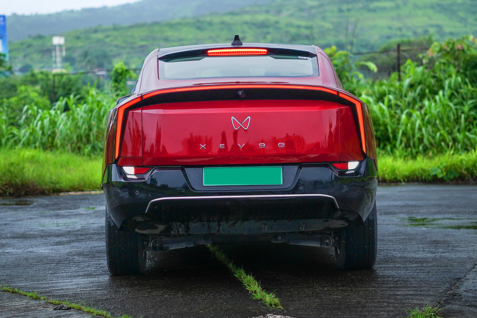 Mahindra XEV 9e Rear View