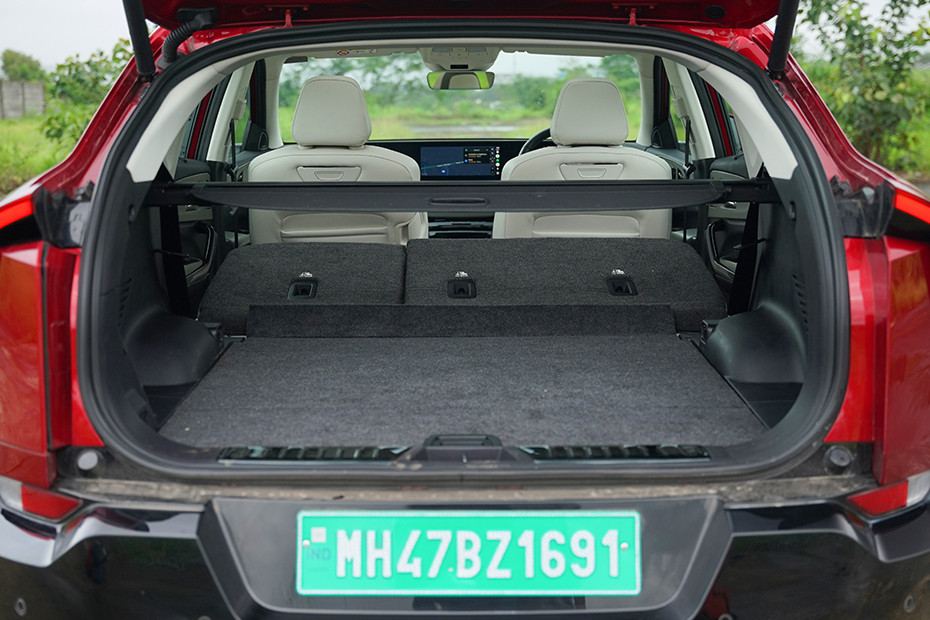 Mahindra XEV 9e Boot Space (Second Row Folded)