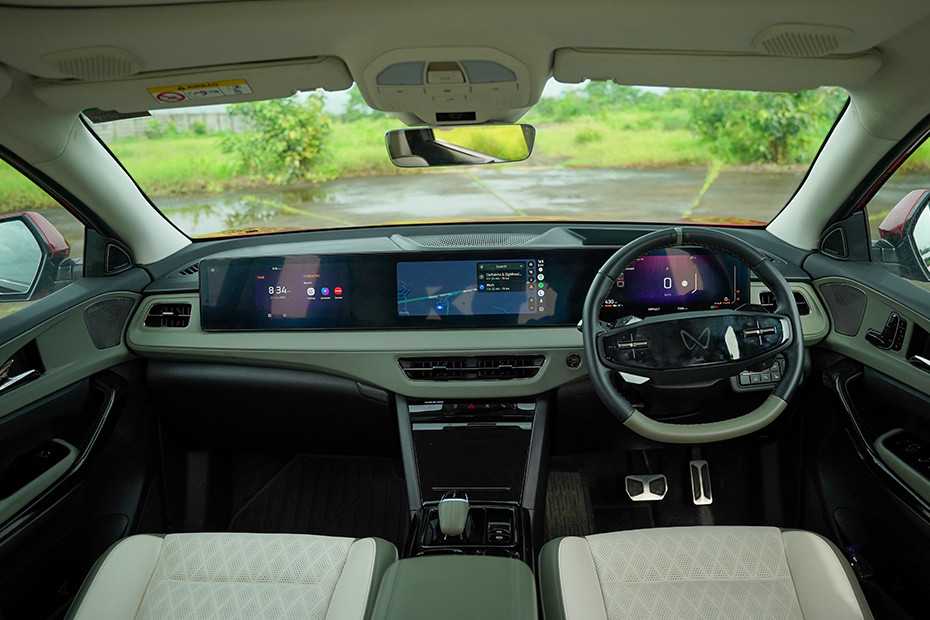 Mahindra XEV 9e Dashboard