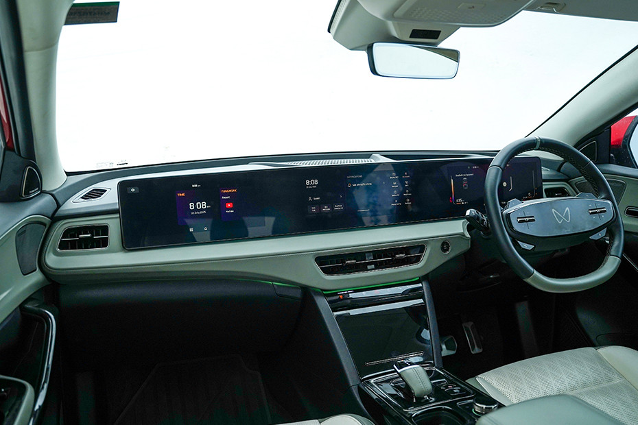 Mahindra XEV 9e Dashboard: Passenger's View
