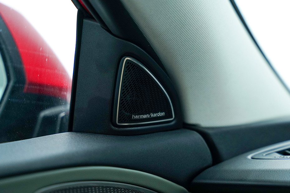 Mahindra XEV 9e Front Tweeters