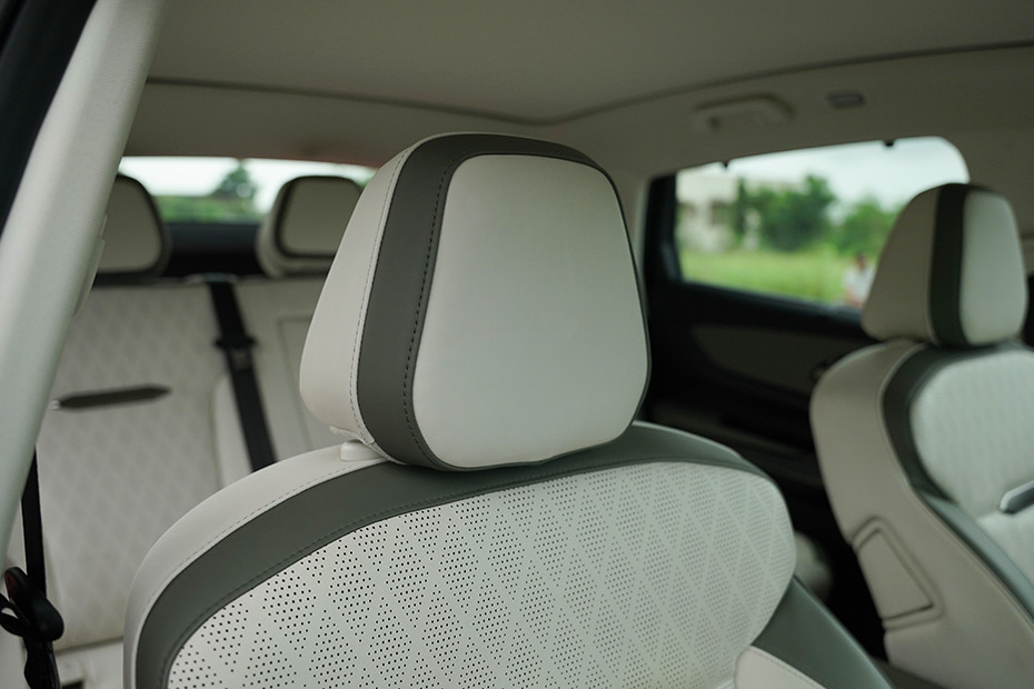 Mahindra XEV 9e Front Seat Headrest