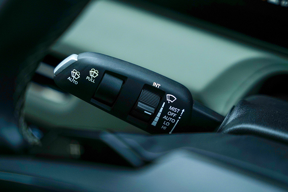 Mahindra XEV 9e Wiper Control