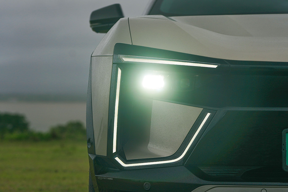 Mahindra BE 6 Headlight