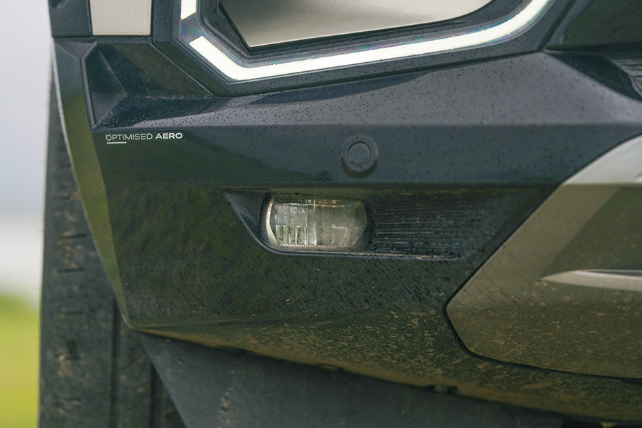 Mahindra BE 6 Front Fog Lamp