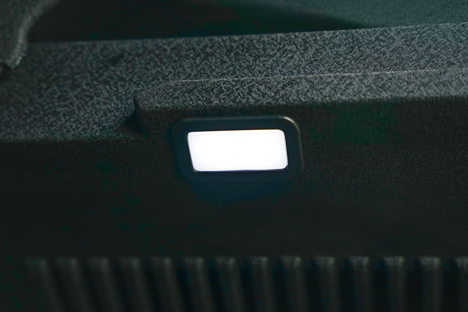 Mahindra BE 6 Boot Light