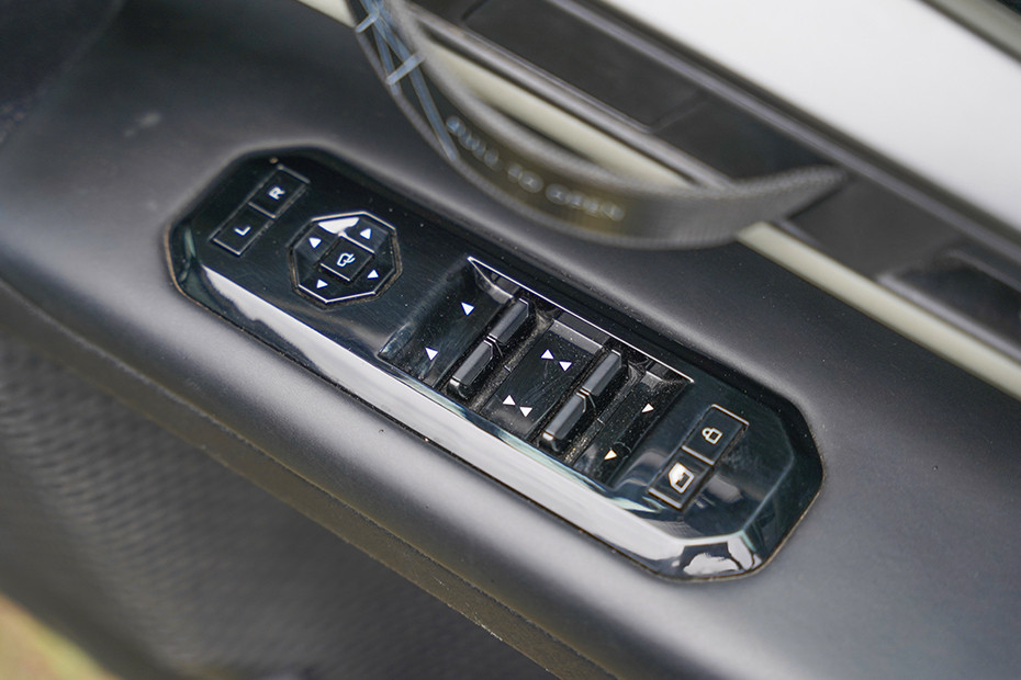 Mahindra BE 6 Door Controls