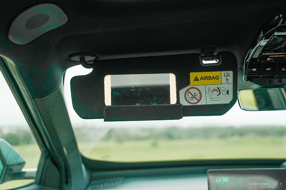 Mahindra BE 6 Sun Visor with Vanity Mirror