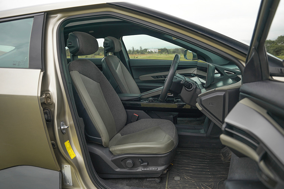 Mahindra BE 6 Front Seat